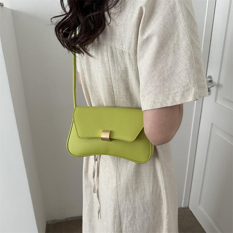 Premium Bag Women's New Baguette Bag Retro Hand-held Underarm Bag Girl Shoulder Messenger Bag