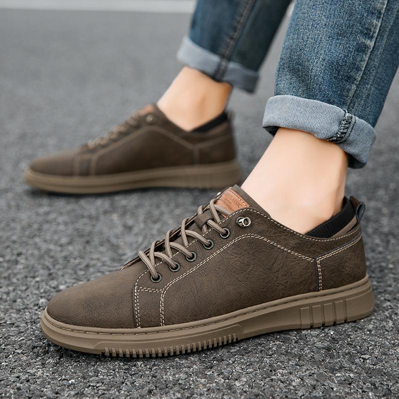 Designer Male Sneakers Trend Sports Shoes for Men Brand Moccasins Breathable Slip On Men Flats Casual Leather Vulcanized Shoes