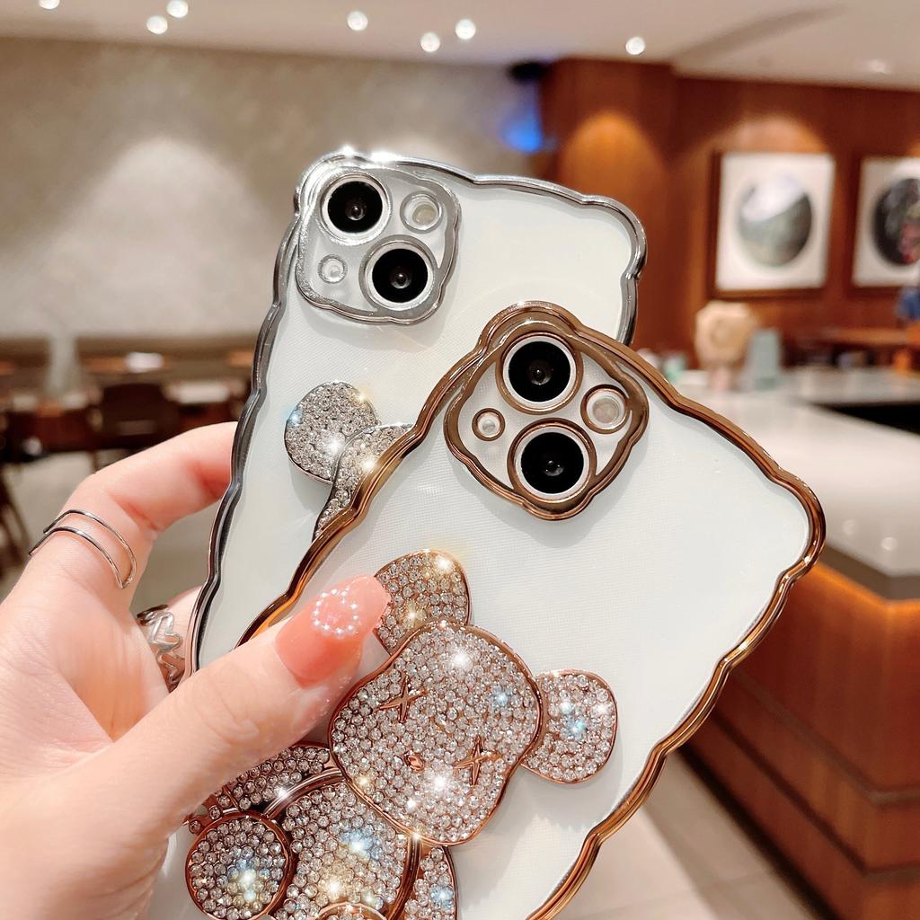 Aplicable a la funda para teléfono móvil IPhone16Pro Borde ondulado Electrochapado Apple 15 Oso violento con diamantes 14 Funda de protección de cobertura total