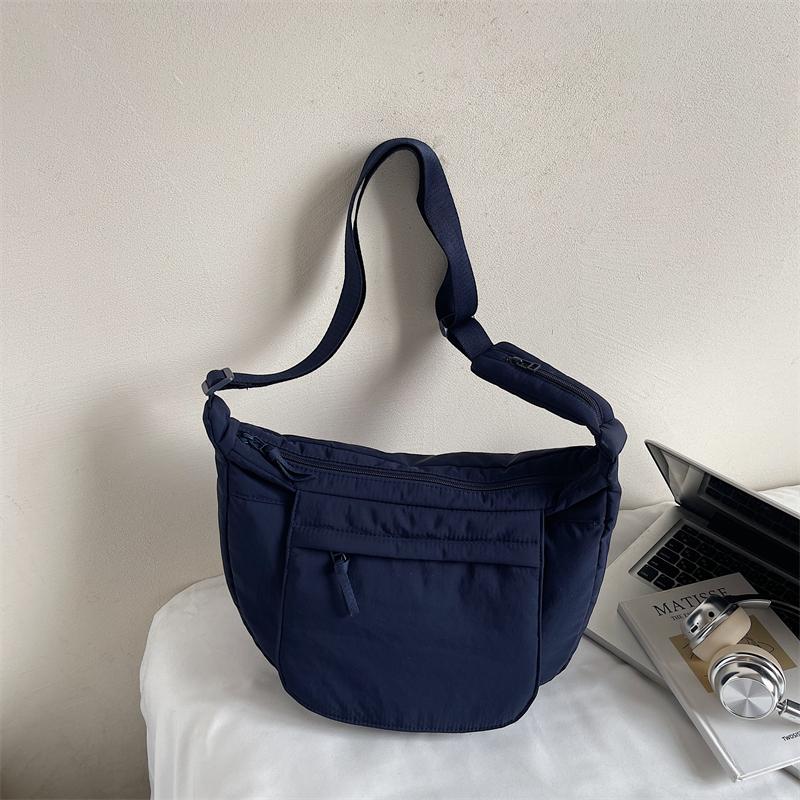 Large Capacity Solid Color Commuter Shoulder Bag Women's Crossbody Bag