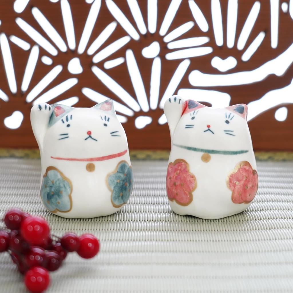 Fukubeya Seto Ware Cat with Raised Right Small Figurine for Good Fortune and Perfect for Home Decor or Gifts Hand-Painted Maneki-neko Paw, Wealth,