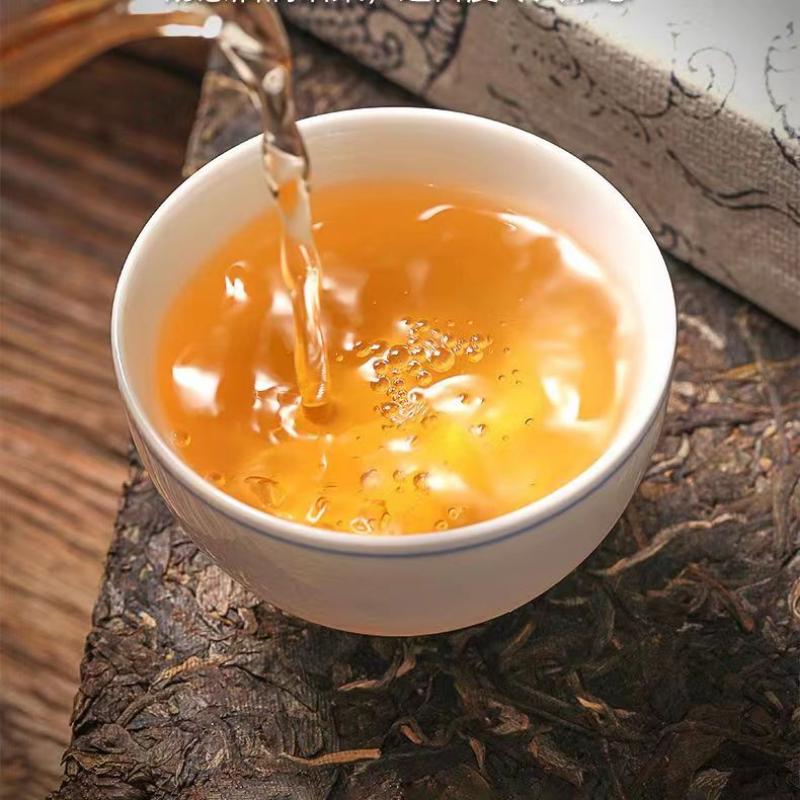 250g Yunnan Puerh Surový Čaj Cihla 2018 Menghai Pu-erh Shengcha Starý Strom Pu'er Čaj