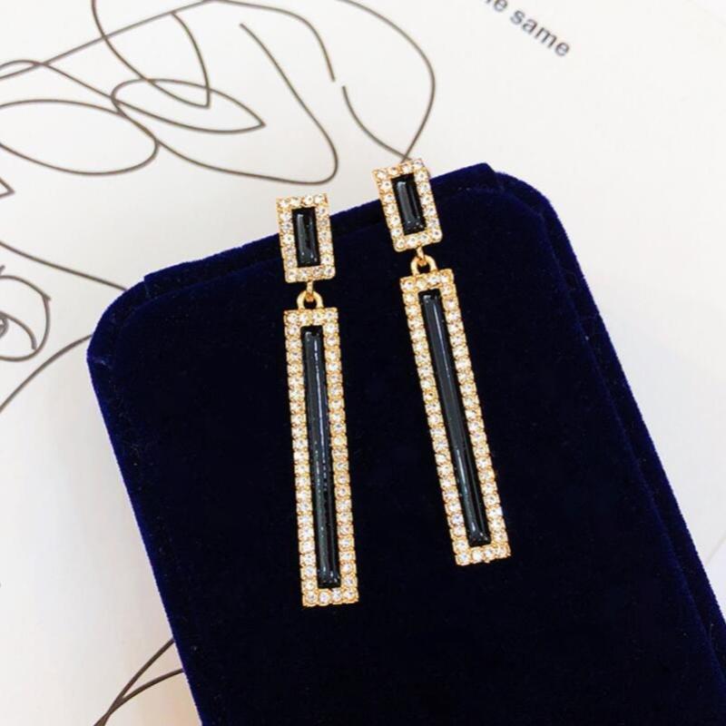 Fashion Black Color Enamel Rectangle Drop Earrings for Women Geometric Inlay Rhinestone Long Ear Wedding Party Jewelry