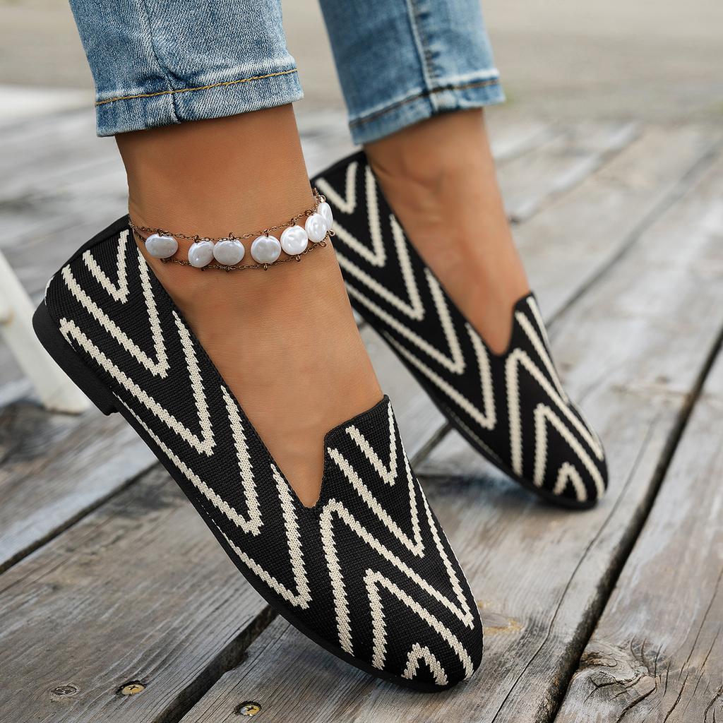 Fashion Women Flats 2025 Fashion Casual Loafers Spring Autumn Flat Shoes Women Pointed Knitting Elastic Loafers Comfortable Flat Shoes