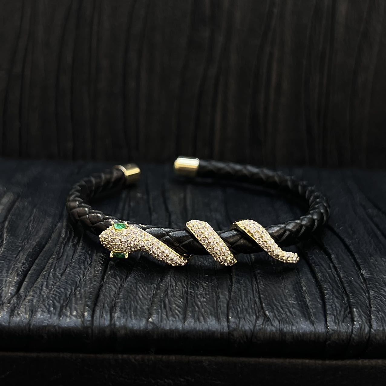 2026 Snake Full Diamond Spirit Snake Hand Rope Natal Year Red Rope Light Luxury High-end Versatile Exquisite Girlfriend Gift 18CM чёрный