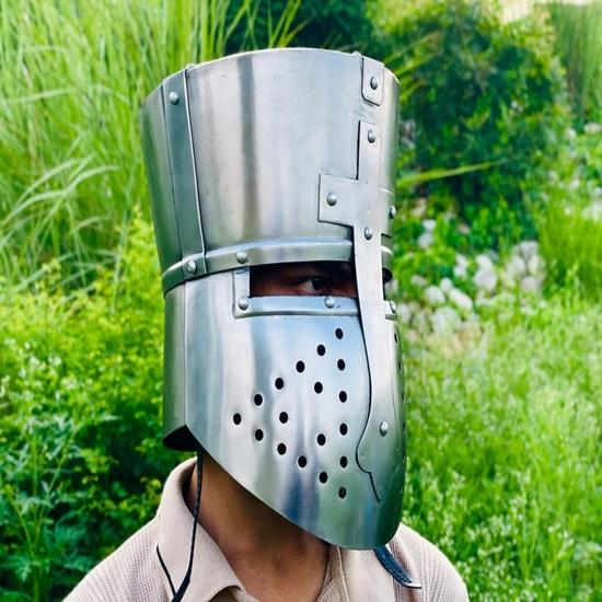 Solaire Crusader Helmet  Medieval Knight Great Helm Dark Souls Inspired Armor Helmet for Cosplay, LARP  Collectors  Best Gift For Him
