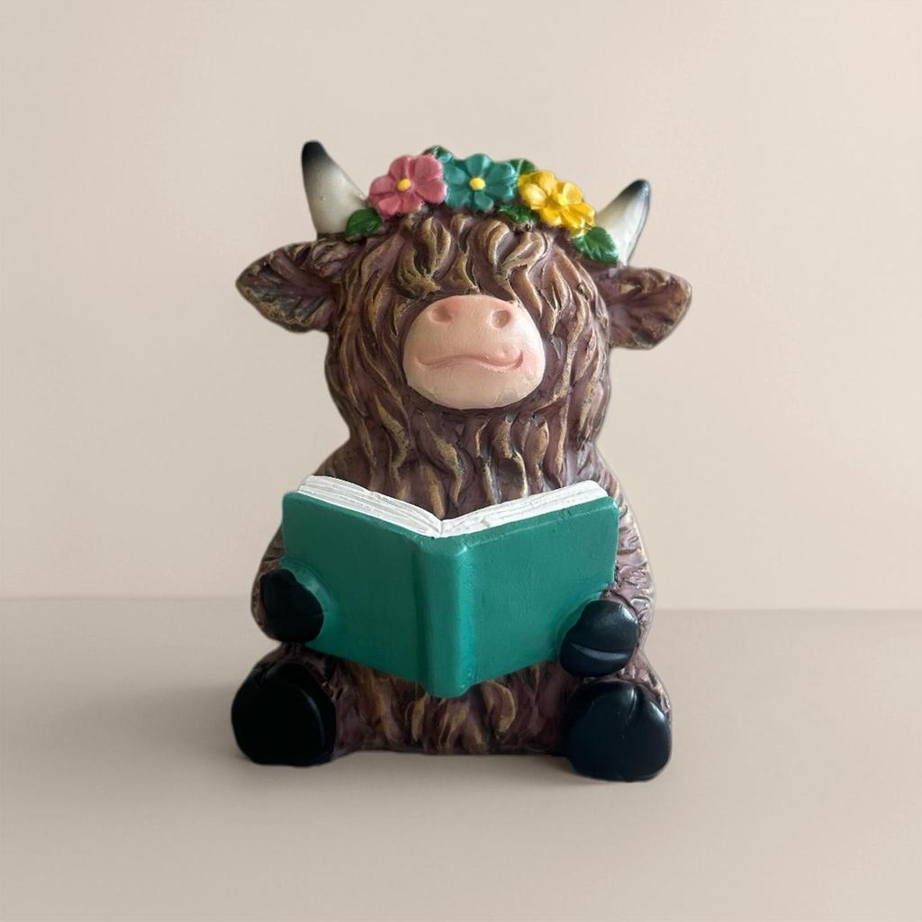 Creative Highland Cattle Resin Statue for Garden and Home Decor