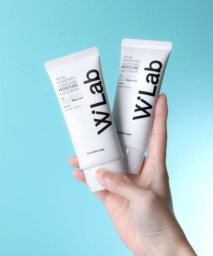 W Water Fit Light Care Moisture Sun Cream SPF50+ PA++++ 60ml