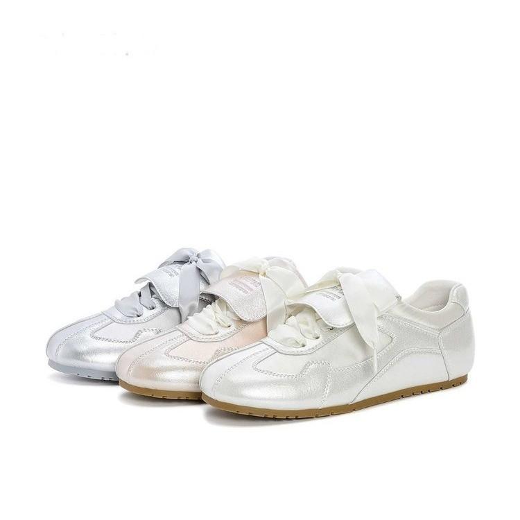 Retro Girls Versatile New Women's Shoes Spring and Summer Lace-up Popular Board Shoes White Shoes Sports Casual Shoes