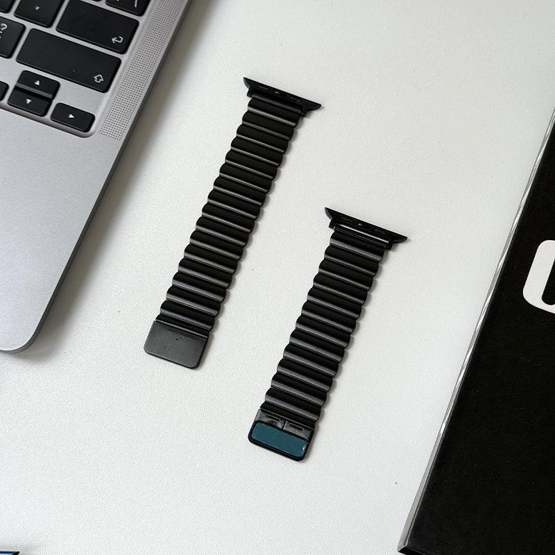 Edelstahl-Metallarmband für Apple Watch 46 mm 44 mm 40 mm 42 mm 49 mm 41 mm 45 mm Metallglieder-Magnetarmband IWatch 10 9 8 7 6 SE 5 4