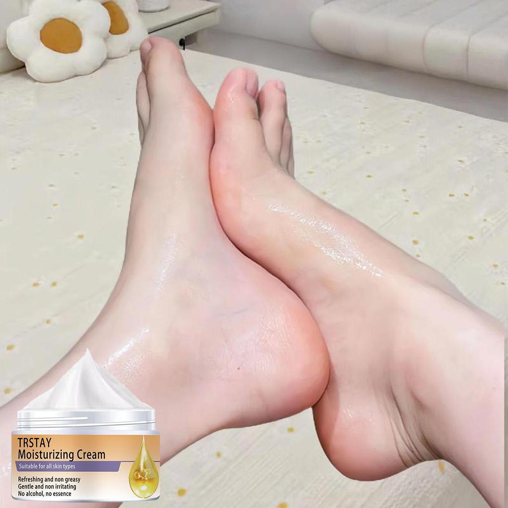 Fotfuktighetskrem lysner opp hudtonen, fukter, letter matthet og strammer opp huden