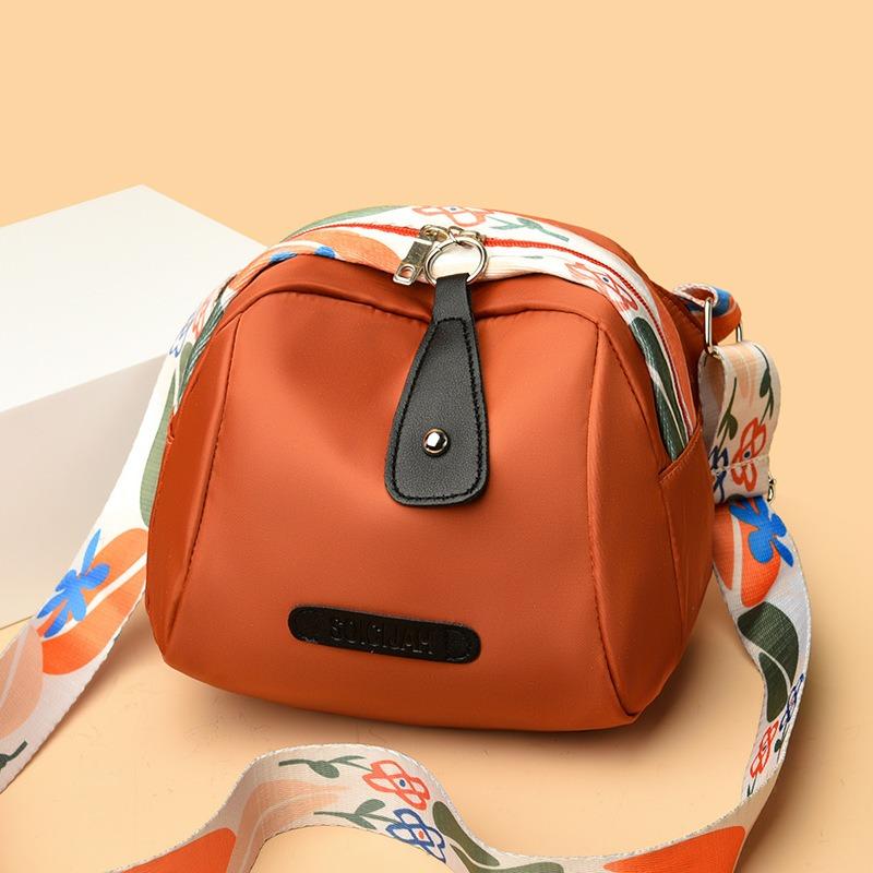 Women's Bag New Shoulder Small Bag Women's Versatile Fashion Messenger Bag Casual Waterproof Oxford Commuter Shell Bag