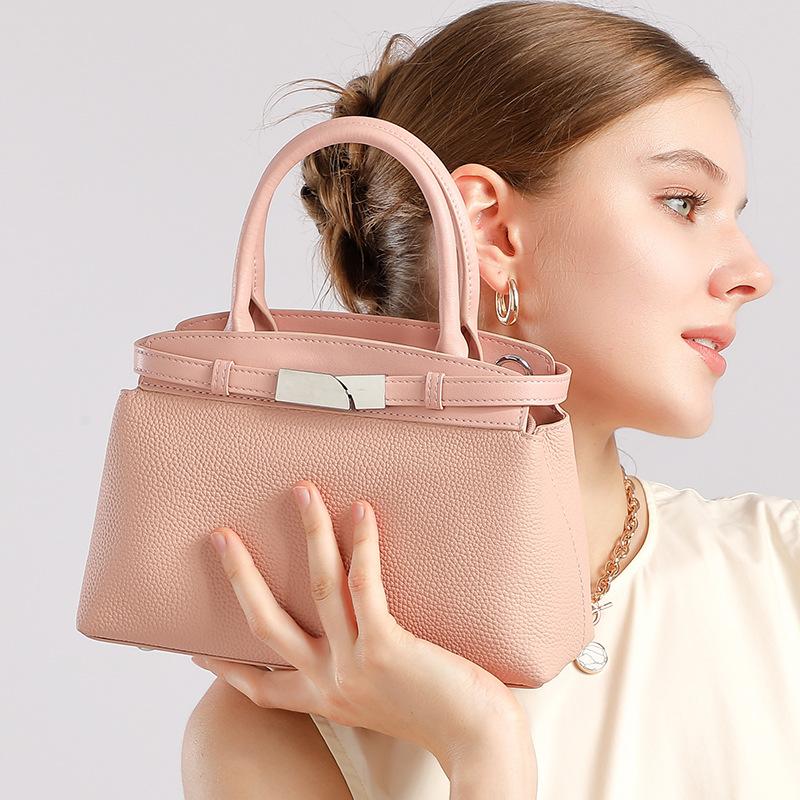 Genuine Leather Fashionable Crossbody Bag Women's Single-shoulder Bag Small Square Bag Stylish Crossbody Bag Simple Bag