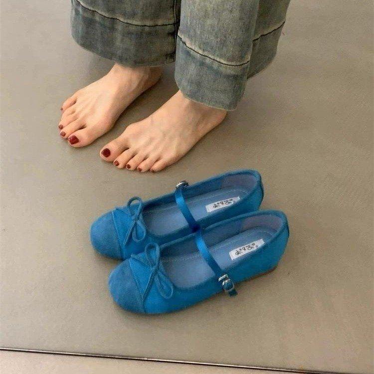 

French bow small leather shoes early spring women s shallow mouth flat shoes fairy shoes gentle single shoes inner height increase ballet shoes 40