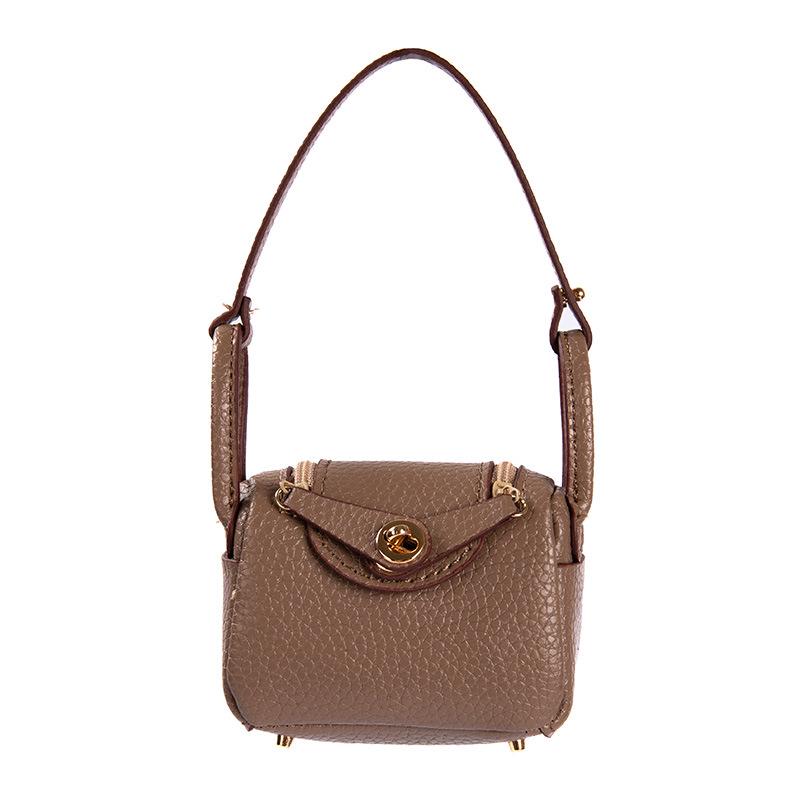 Dames Mini Mode Tas: Schattige Oortelefoon Auto Sleutelhanger & Rode Envelop Hanger