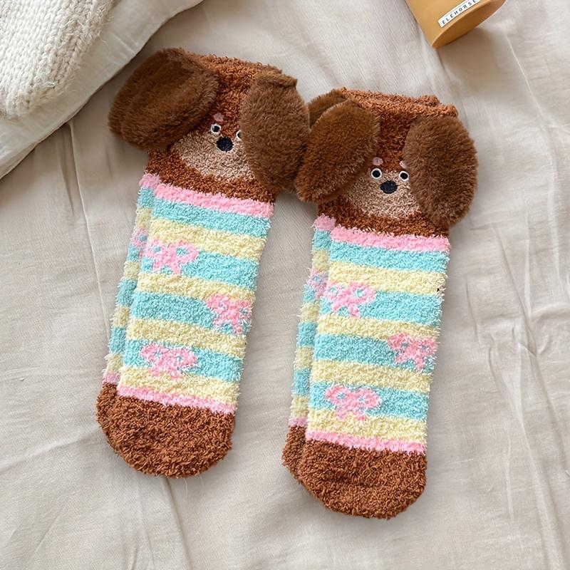 2 Paar kuschelige Plüsch-Dackel-Socken - Dicke warme Winter-Unisex- und -ähnliche weiche Pyjama-ähnliche Wadenhohe Socken mit süßem Dackel-Ohren- und Schwanz-Design