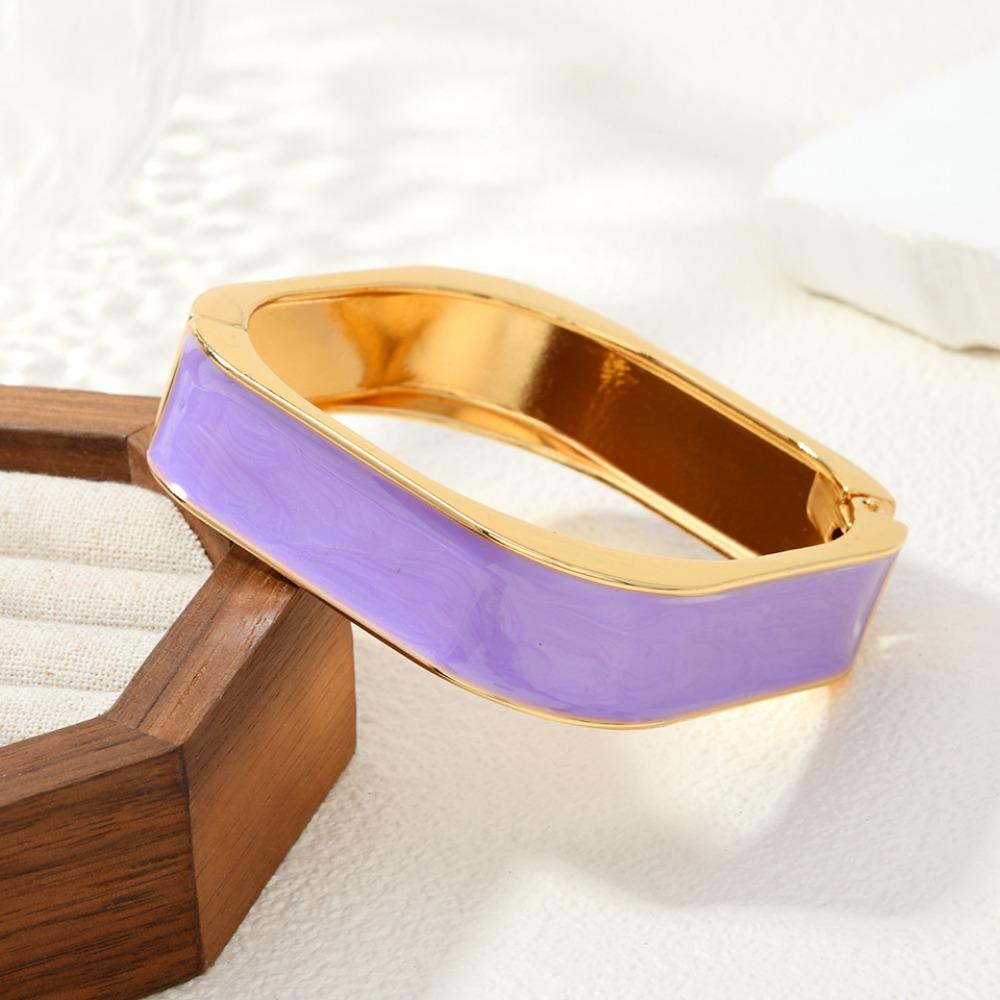 

Handicraft Alloy Vintage Geometric Bracelet Dripping Oil Classic Square Wide Bangle Ethnic Fashion Women s Hand Bracelet Party фіолетовий