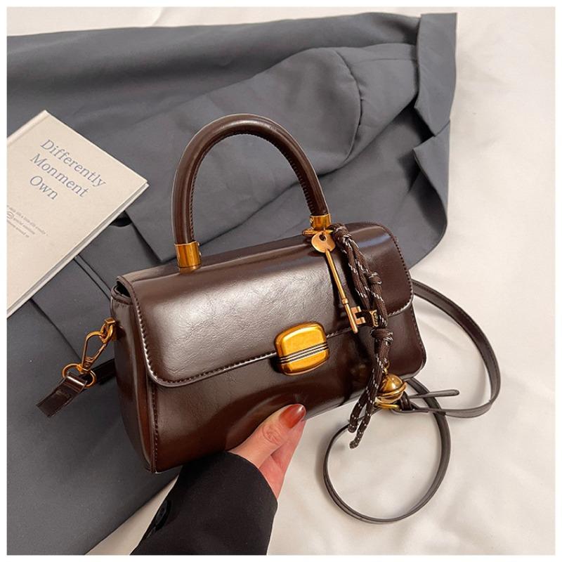 Premium Retro Small Bag Women's New Versatile Trend Messenger Bag Fashion Portable Small Square Bag