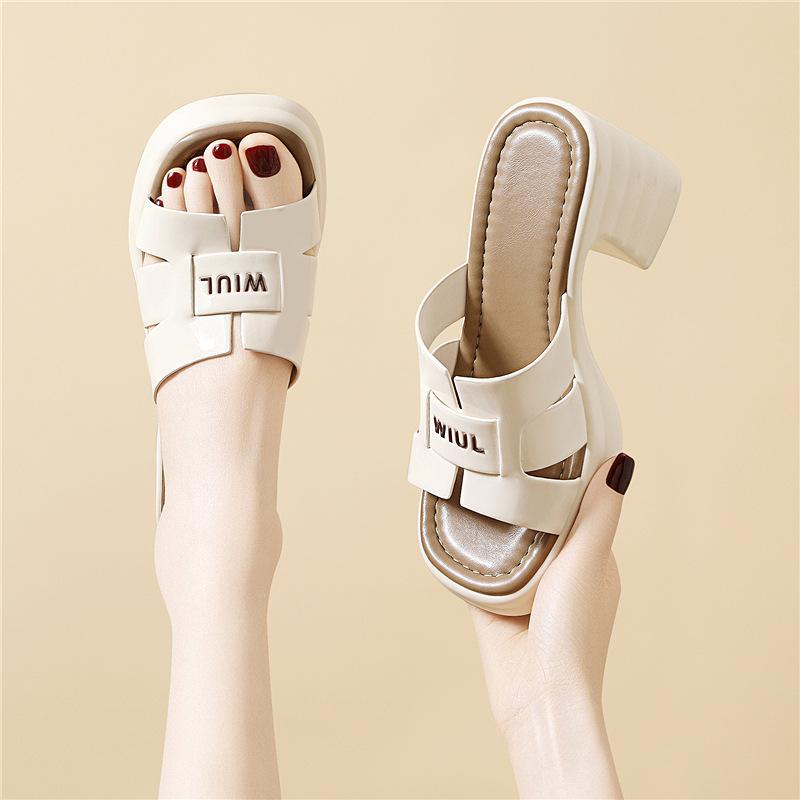 Thick-bottomed Height-increasing Slippers for Women's Summer Outer Wear, High-end Sense of Fashion, Super Fire Silver Beach