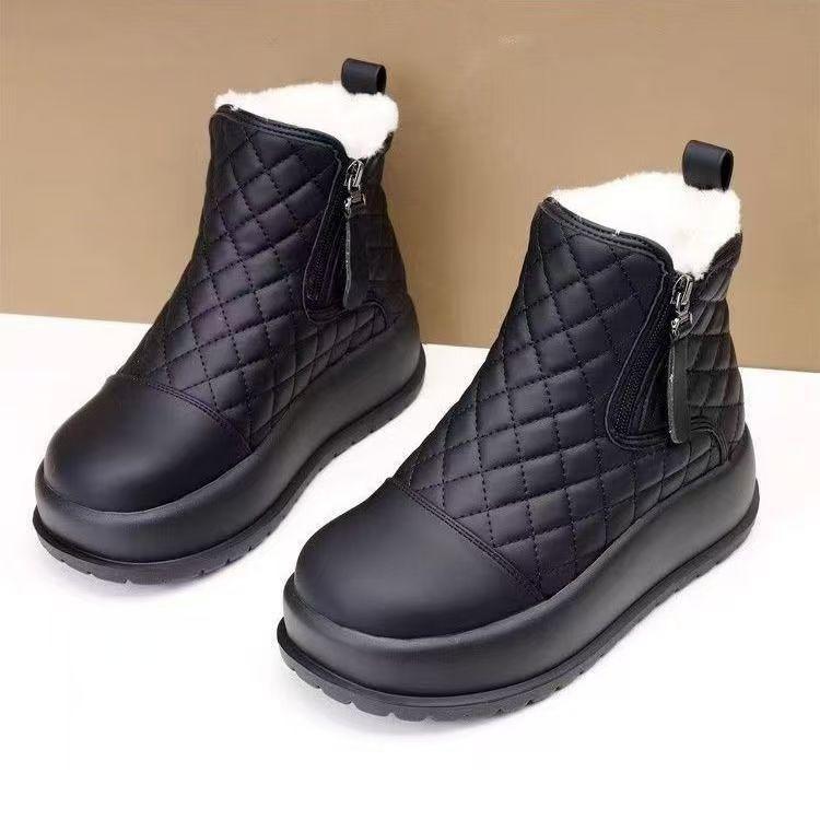 Popular thick-soled snow boots women's winter piled and thickened cotton boots 2025 new non-slip, warm and cold-resistant Northeast cotton shoes