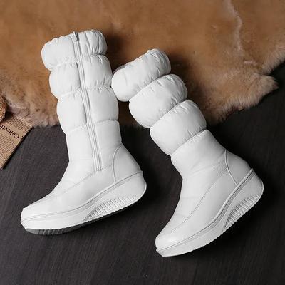 Trendige Russische Damen Warme Plüsch Mid-Calf Schneestiefel Schwarz Weiß Wasserdicht Daune Damen Keilabsatz Plateau Stiefeletten Seitenreißverschluss