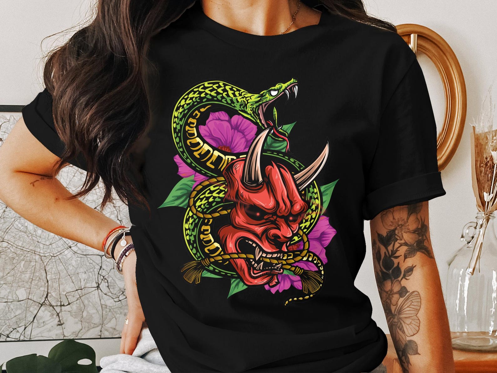 Japanese Oni Demon Snake T-Shirt, Hannya Mask Graphic Tee, Unique Japanese Art, Men and Women, Oni and Snake Design, Floral Background XL