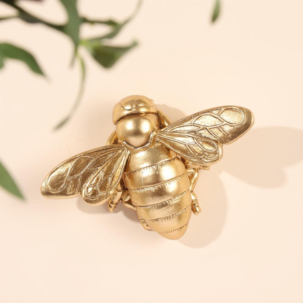Honeybee Art Decor Simulation Resin Ornament Wall Decoration Creative Handicrafts Insect Statue for Livingroom Office