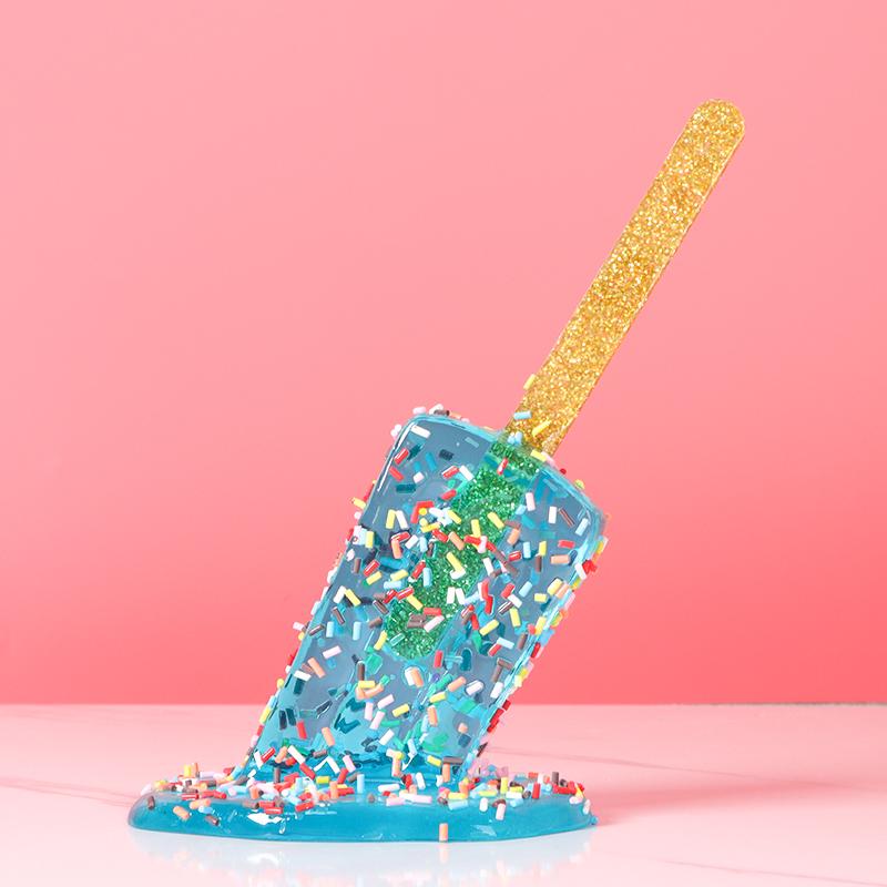 Креативные поделки Декоративные предметы Смоляная скульптура тающего эскимо с цветной посыпкой и золотым блестящим стиком для дома