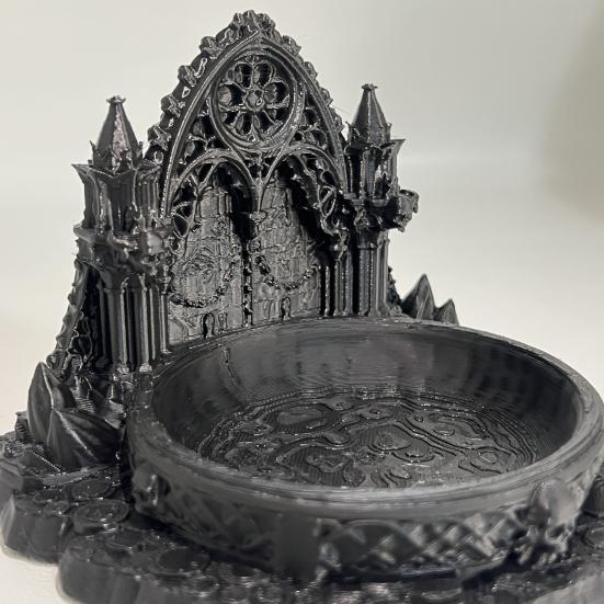 Gotische Kasteel Sieradenbakje Donkere Middeleeuwse Stijl PLA Decoratiebakje met Gedetailleerd Beeldhouwwerk & Boogontwerp Multifunctionele Organizer voor Ringen