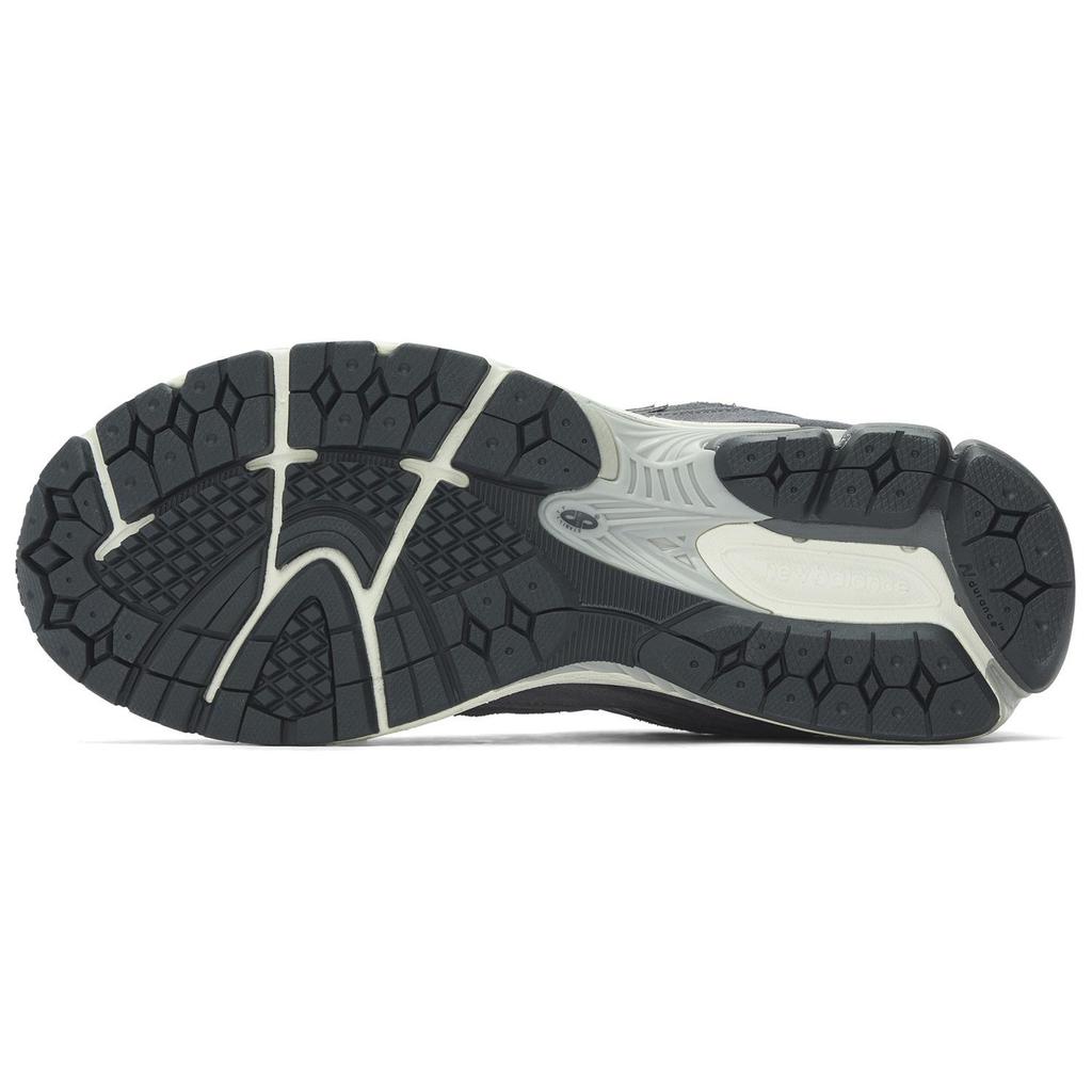 New New Balance 2002R Monochrome Pack Grey M2002RFL