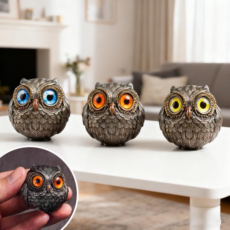 Adorable Christmas Owl Resin Ornament - Small Desktop Decor Ideal Xmas Gift for Home