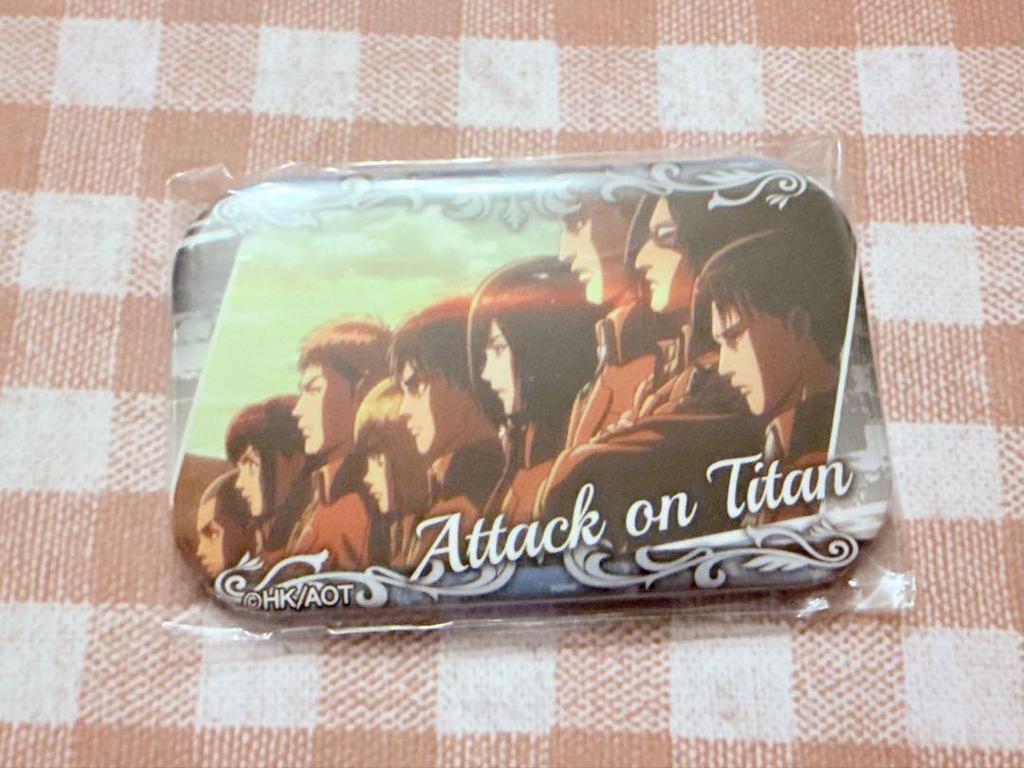 [USED] Attack on Titan Round Can Badge