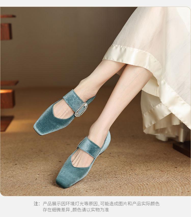 Vintage Velvet Mary Jane Women's Shoes 2026 Spring and Autumn Edition Lightweight Fashion Shoes Versatile Commuter Low Heel Women's Single Shoes