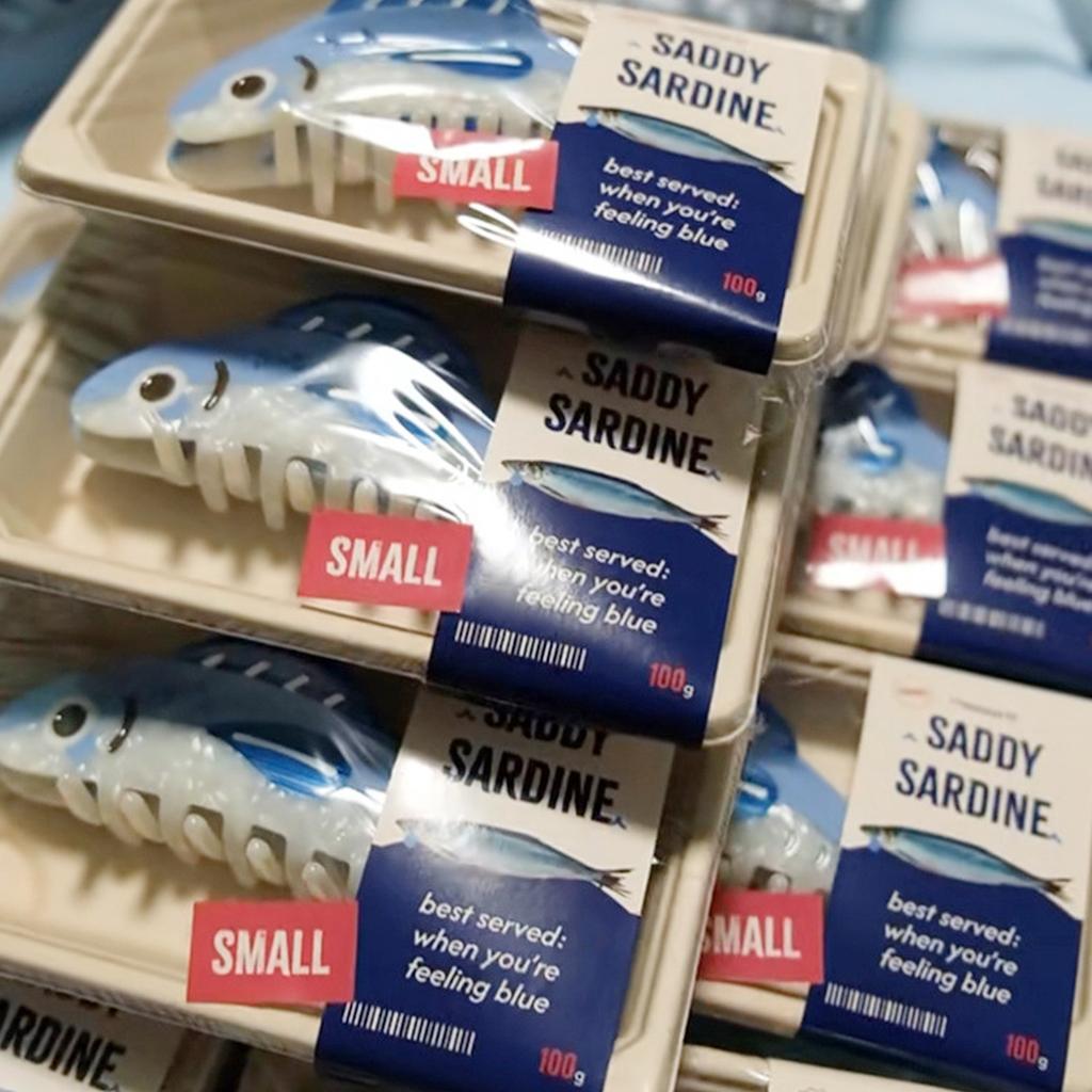 Fashion Fish Shape Hair Claw NonSlip Grip Hair Styling Tool Resin Hairpin For Daily Use And Gift Giving for Women