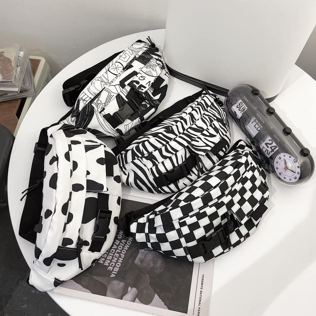 Multifunctional Waist Pouch for Crossbody Large Sports Waist Black and White Cartoon Graffiti Casual Hip Bag Men, Bag, Capacity, Bag, Plaid, Design,