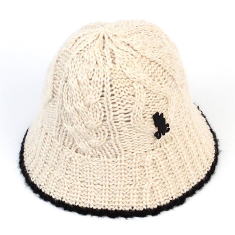 Universal chemistry Edge Twist Ivory Knit Bucket Hat Knit