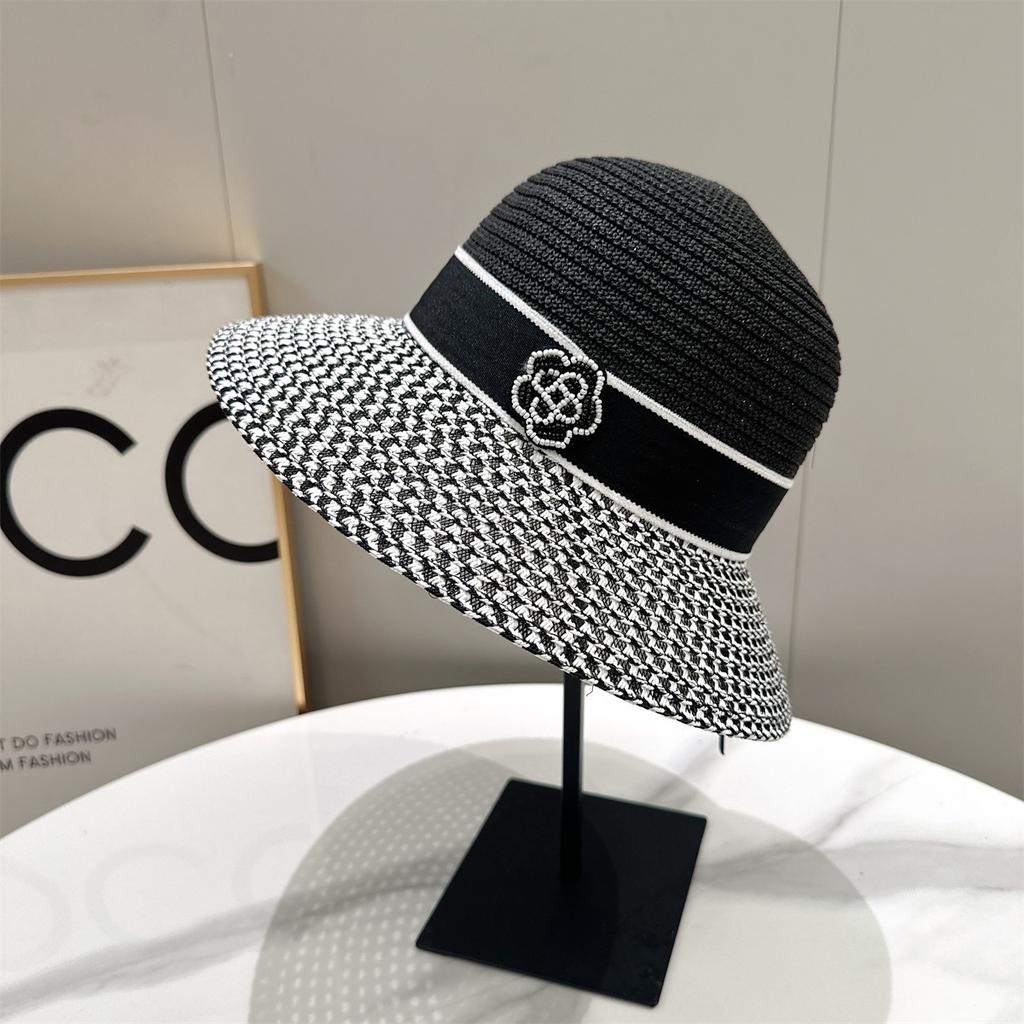 Camellia Small Fragrance Elegant Hepburn Style Straw Bucket Hat Women Spring and Summer Travel Sun Protection Visor Light Luxury Fashion
