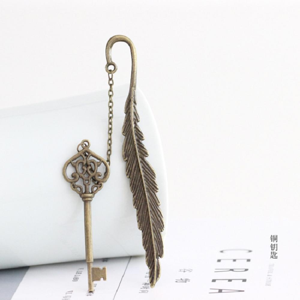 

Star Moon Compass Chain Bookmark Dream Series Reading Book Page holder Book Clip Reading Aid Tools For Home School Office Gift