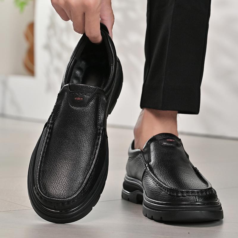 Handmade Mens 2024 New Arrival Loafers Men Business Dress Footwear Brand Mens Slip on Shoes Classic Genuine Leather Dress Shoes