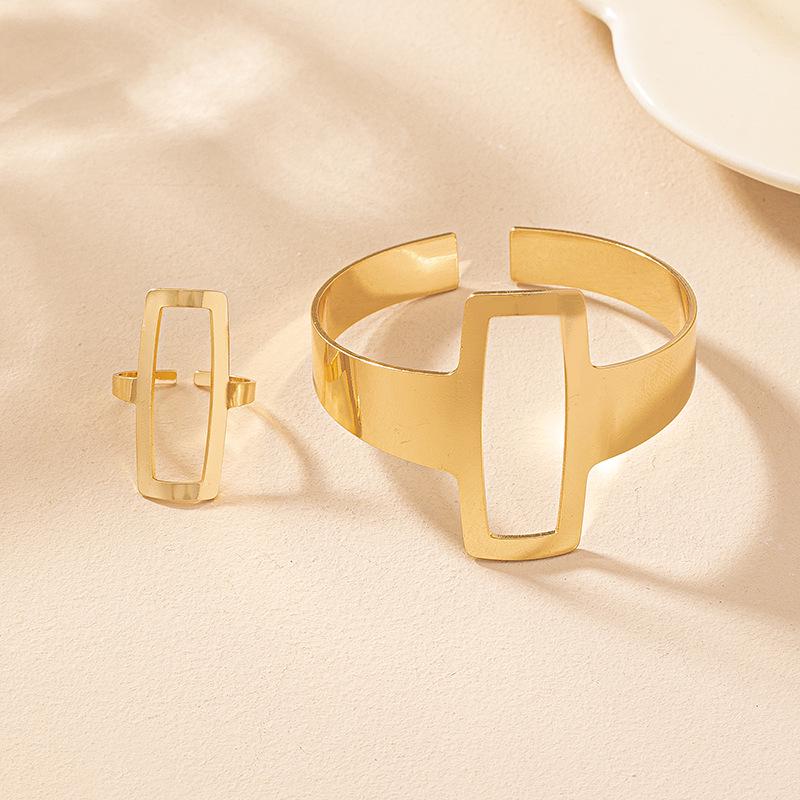 Geometric Fashion Bangle Ring Set: Retro European & American Women's Design