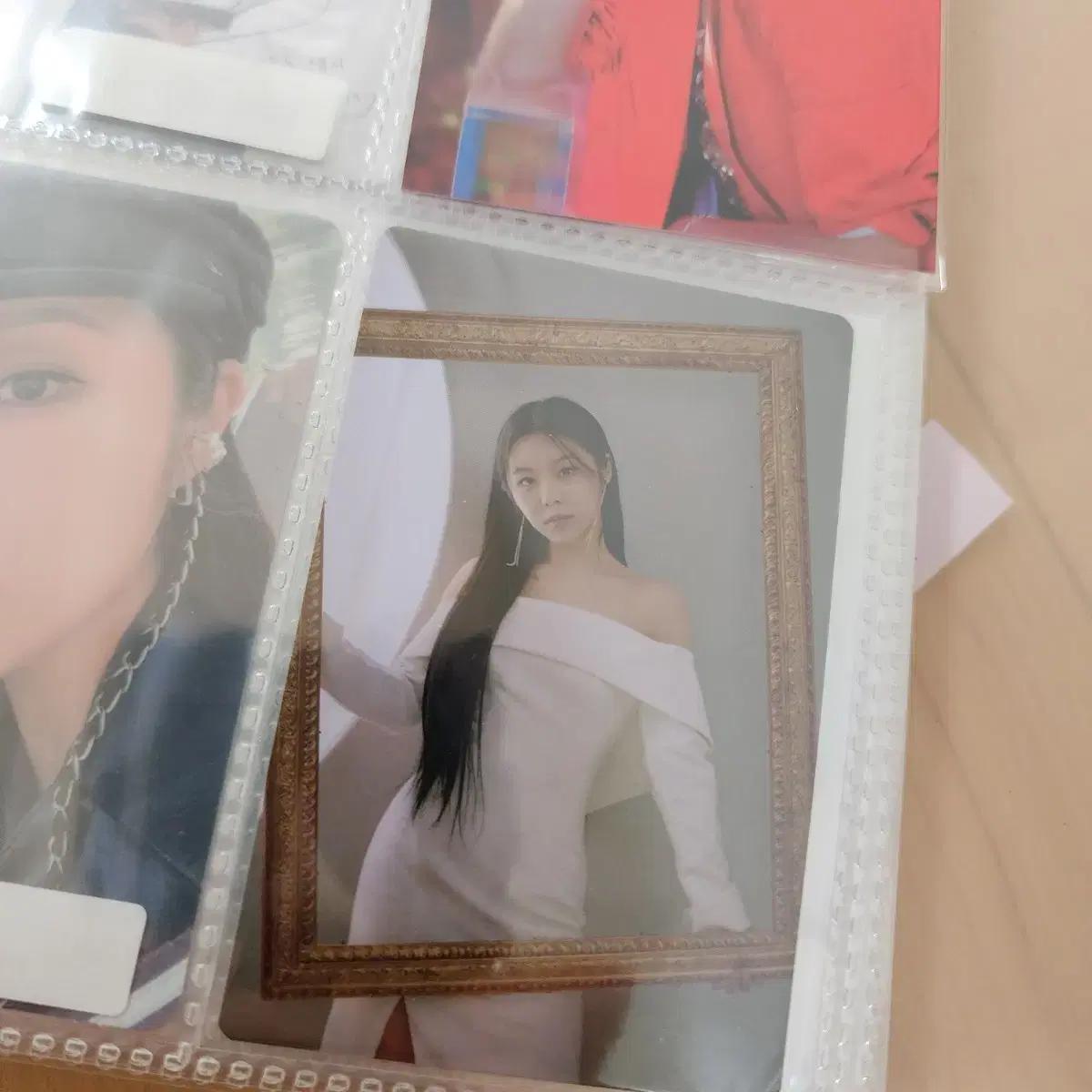 

Mamamoo Waw Fine Foca Binder