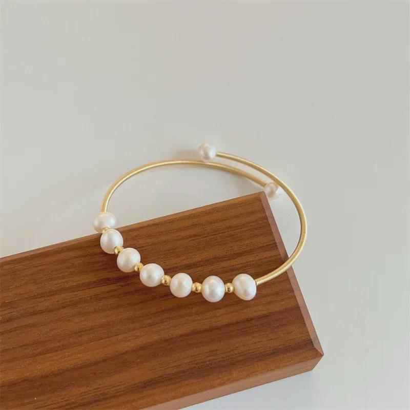 Irregular Freshwater Pearl Bracelet: Elegant Handmade Jewelry for Women