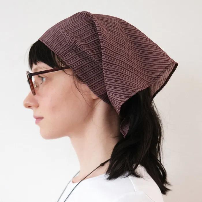 Page Stripe Pin-Tuck Scarf (burgundy)