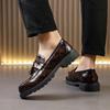 Herren Slipper aus Leder mit Krokodilmuster und Quaste - Spitz zulaufend, Britischer & Koreanischer Stil für formelle Anlässe, Business oder Hochzeit.