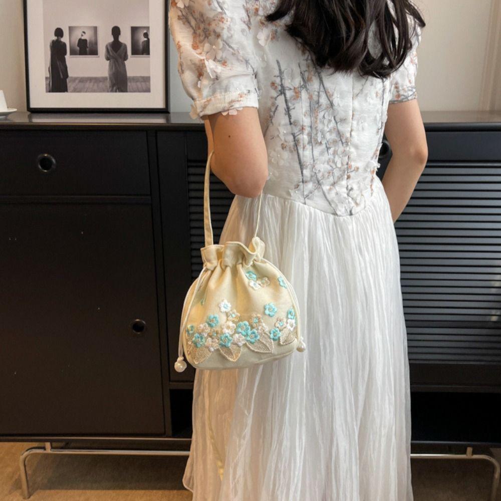 Shoulder Bag Embroidery Flower Handbag Chinese Floral Bucket Bag Hanfu Drawstring Bag  Travel