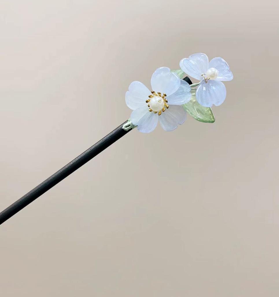 Light Luxury Ancient Style Hairpin Vintage Elegant Chinese Hair Stick For Women Handmade Exquisite Flower Tassel Hairpins