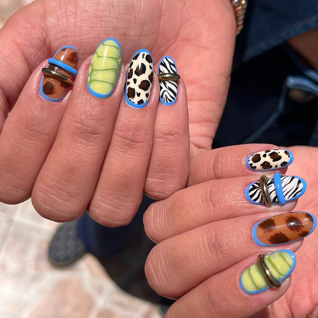 Press On Nails Almond Fake Nails French Tip False Nails with 3D Design Glossy Full Cover Acrylic Glue On Nails Artificial Stick On Nails for Women