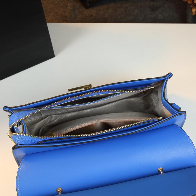 Kožené dámské tašky s hadím potiskem Luxusní módní dámské kabelky Přes rameno Crossbody taška Přenosné dámské nákupní tašky s horním uchem