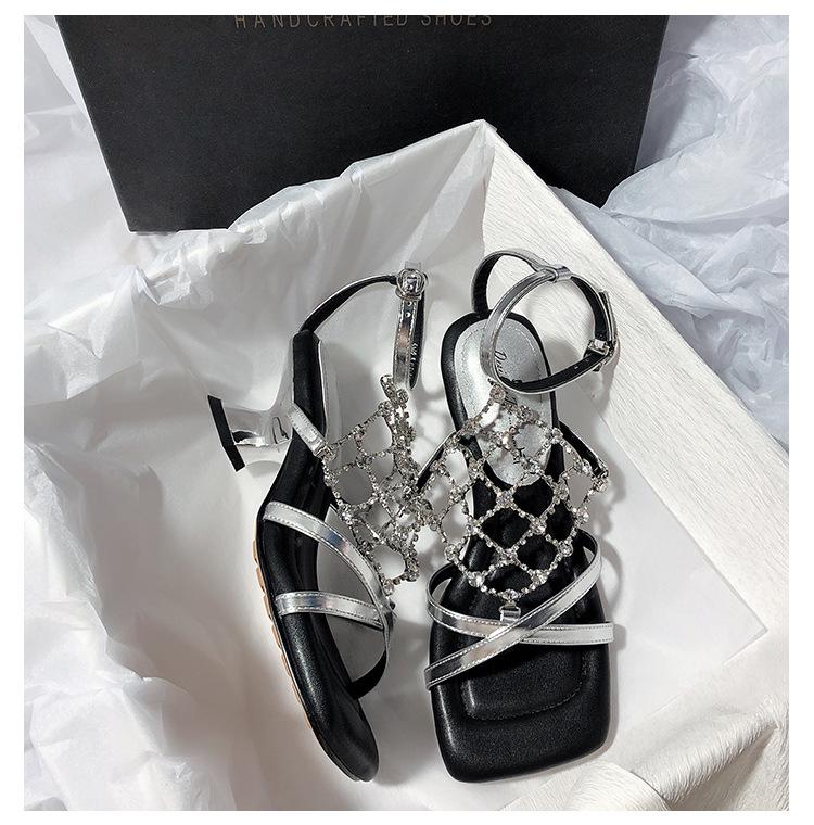 

2025 new rhinestone high heel square head thick heel Internet celebrity temperament metallic commuter open-toed sandals 40 серебряный