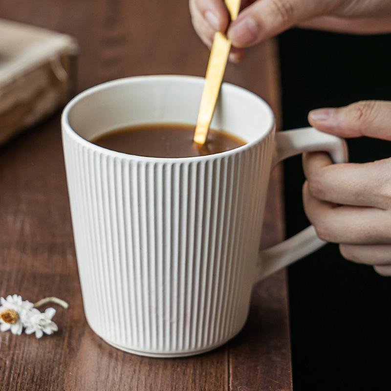 Ceramic Mug Cup Simple and High-end Mug Cup of Coffee Funny Coffee Cups Drinkware Original Mugs Personalized Gift Christmas Tea